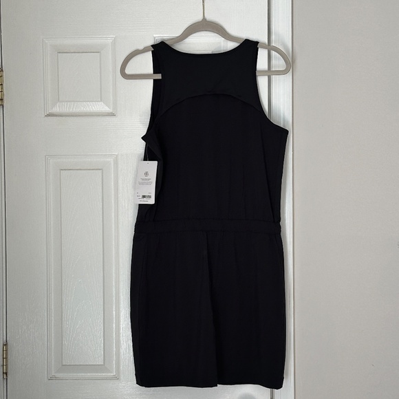 Brand New Athleta Expedition Dress Black Size 6 Shorts Athletic Knee Sleeveless - Picture 5 of 9